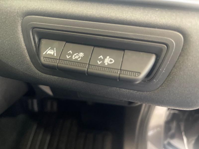 Used Renault Captur 2022 for sale - 77286310: Photo 26