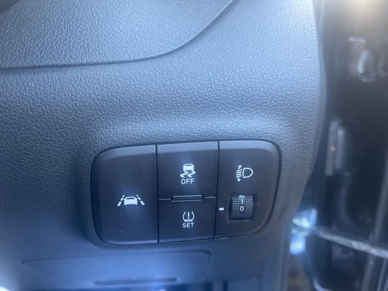 Used Hyundai i10 2023 for sale - 77701040: Photo 17