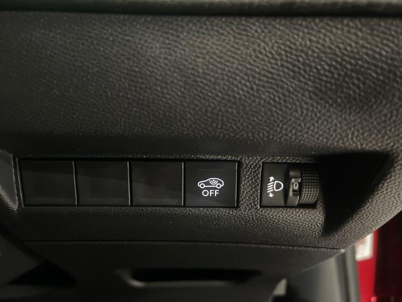 Used Peugeot 2008 2023 for sale - 76744319: Photo 31