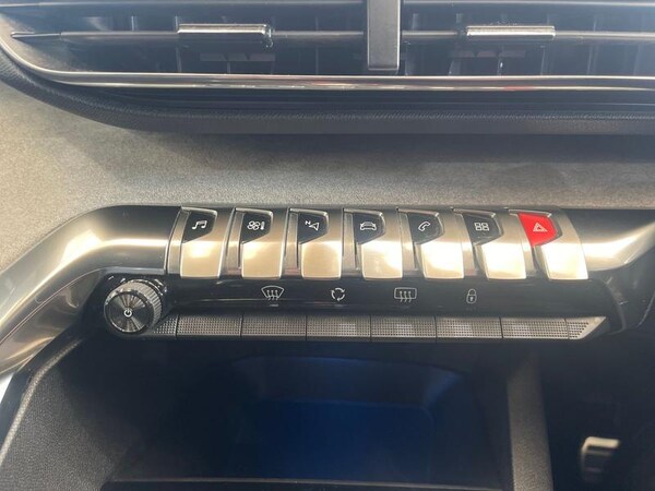 Used Peugeot 5008 2023 for sale - 76046449: Photo 28