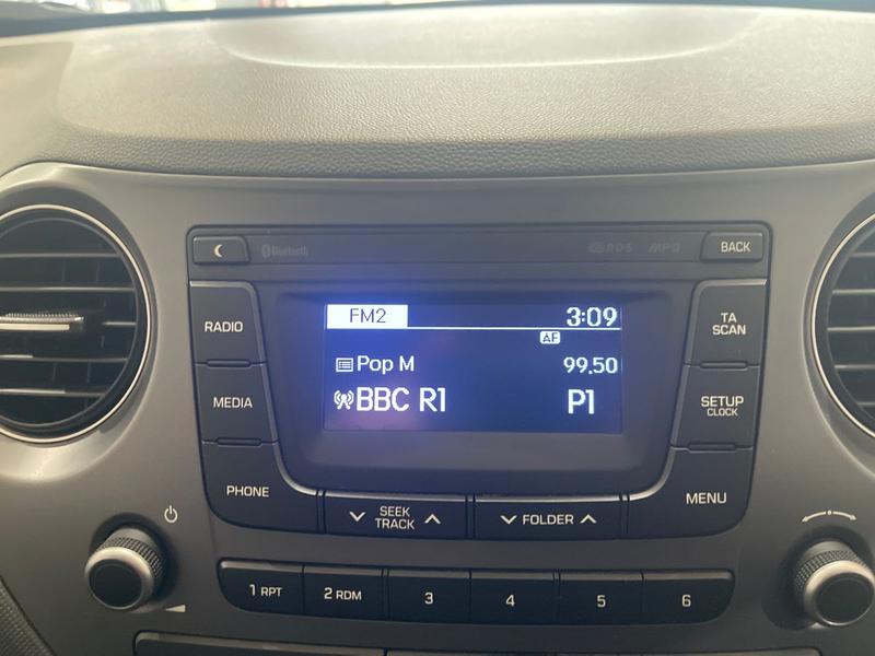 Used Hyundai i10 2019 for sale - 76616335: Photo 17