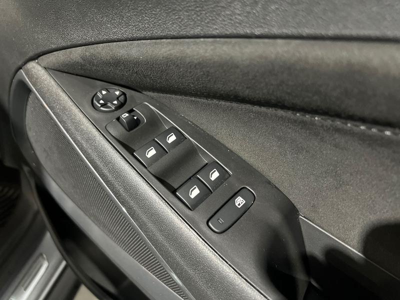 Used Vauxhall Crossland 2022 for sale - 77545850: Photo 17