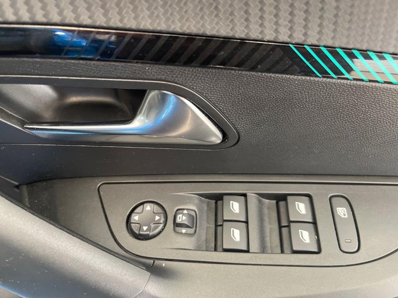 Used Peugeot 2008 2022 for sale - 77941453: Photo 19