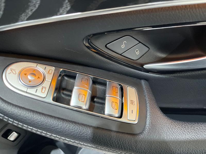 Used Mercedes-Benz GLC 2018 for sale - 77878345: Photo 18