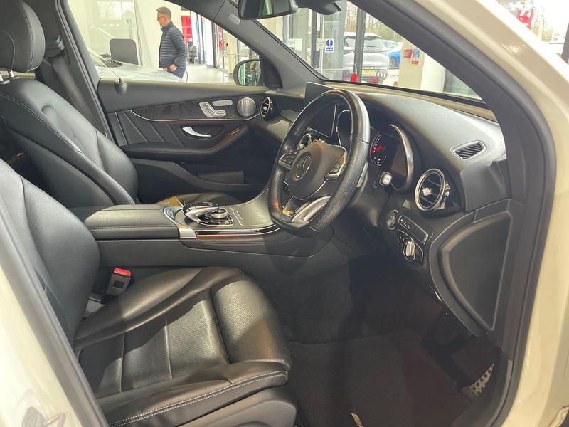 Used Mercedes-Benz GLC 2018 for sale - 77878345: Photo 3