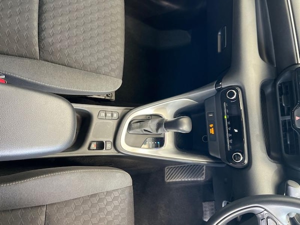 Used Toyota Yaris 2023 for sale - 74742848: Photo 21