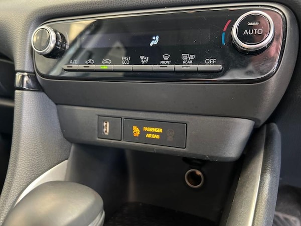 Used Toyota Yaris 2023 for sale - 74742848: Photo 23