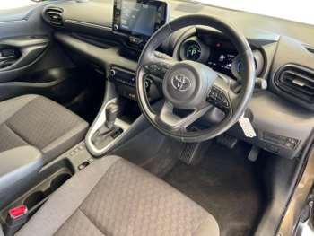 Used Toyota Yaris 2023 for sale - 74742848: Photo