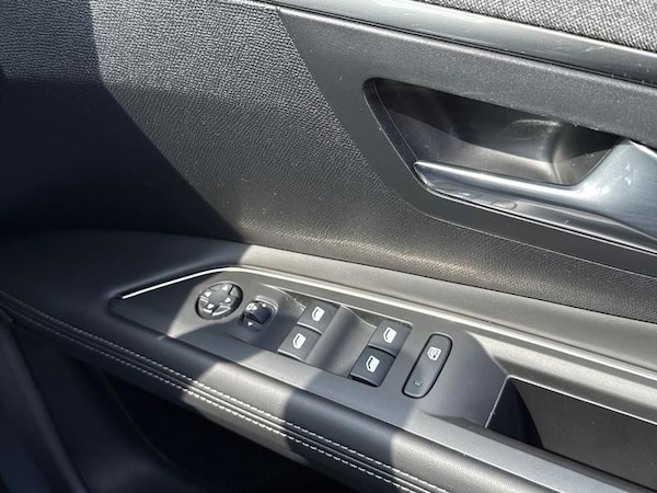 Used Peugeot 3008 2018 for sale - 75489775: Photo 17