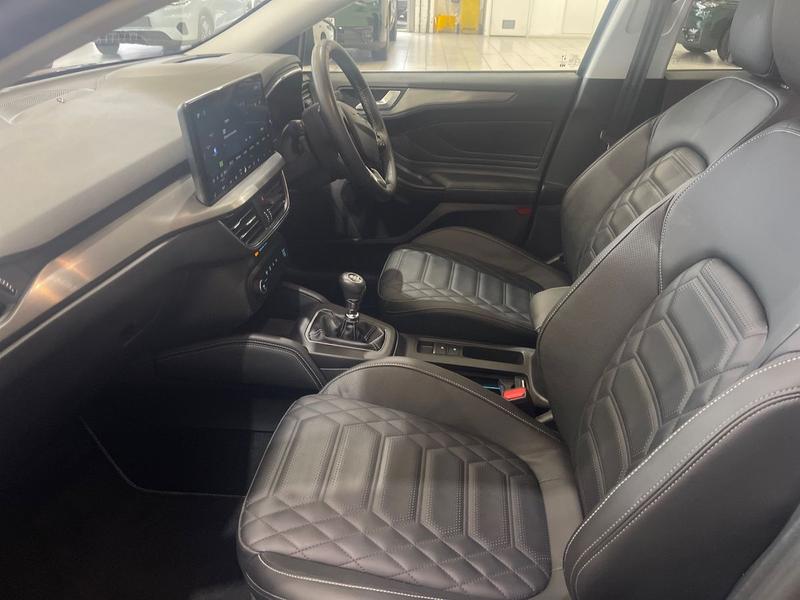 Used Ford Focus 2022 for sale - 76405330: Photo 11