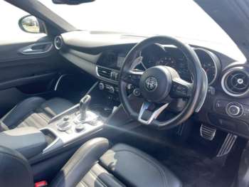 Used Alfa Romeo Giulia 2022 for sale - 74353112: Photo