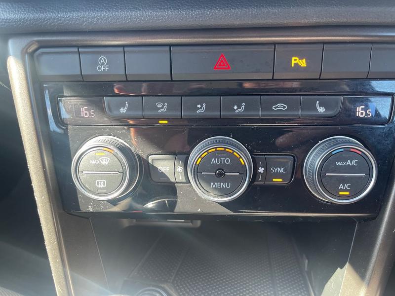 Used Volkswagen T-Roc 2018 for sale - 76046493: Photo 24