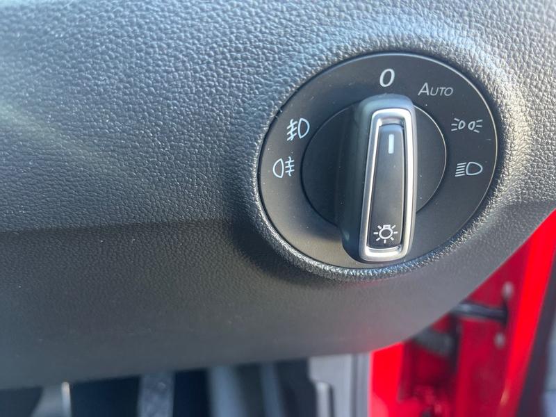 Used Volkswagen T-Roc 2018 for sale - 76046493: Photo 28