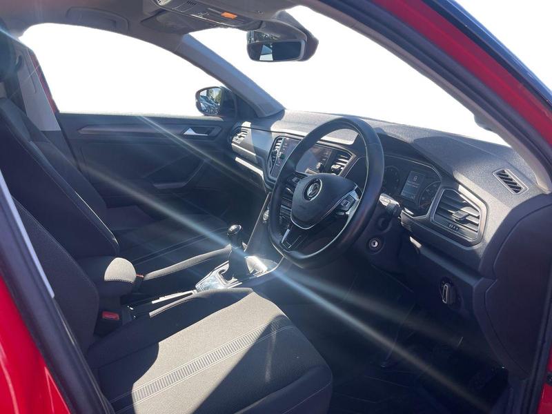 Used Volkswagen T-Roc 2018 for sale - 76046493: Photo 3