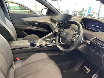 Used Peugeot 5008 2023 for sale - 78463040: Photo