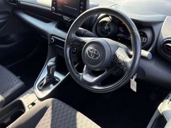 Used Toyota Yaris 2021 for sale - 74195267: Photo