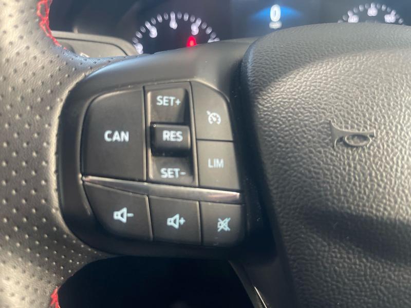 Used Ford Focus 2023 for sale - 76394136: Photo 29