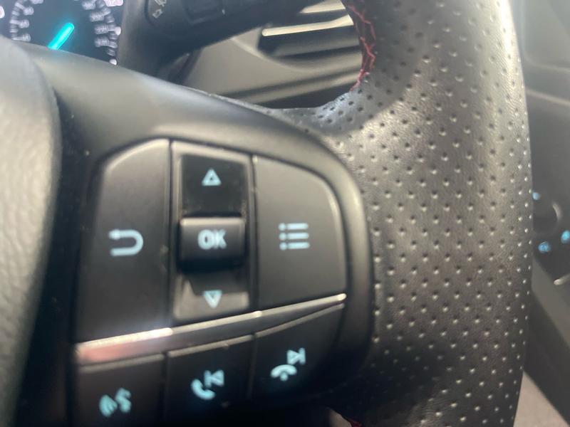 Used Ford Focus 2023 for sale - 76394136: Photo 31