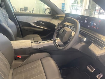 Used Peugeot 5008 2025 for sale - 79232456: Photo