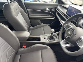 Used Jeep Avenger 2024 for sale - 79746348: Photo