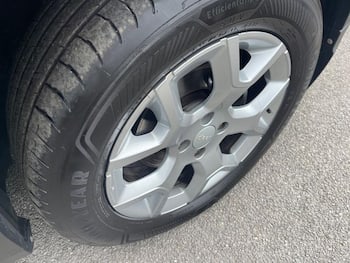 Used Jeep Avenger 2024 for sale - 79746348: Photo