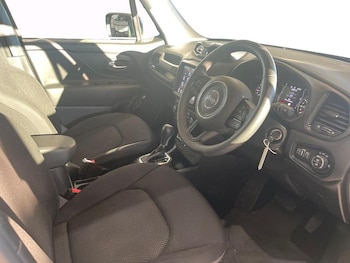 Used Jeep Renegade 2021 for sale - 75489786: Photo