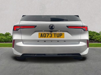 Used Vauxhall Astra 2023 for sale - 76157220: Photo 4
