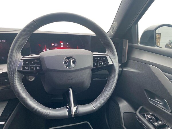 Used Vauxhall Astra 2023 for sale - 76157220: Photo 9