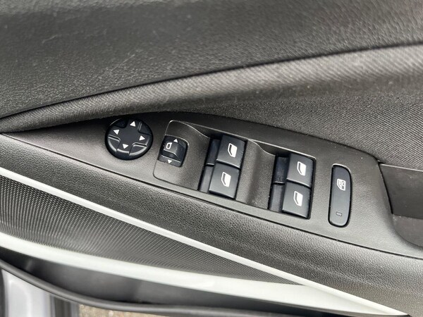 Used Vauxhall Crossland 2021 for sale - 76281187: Photo 21