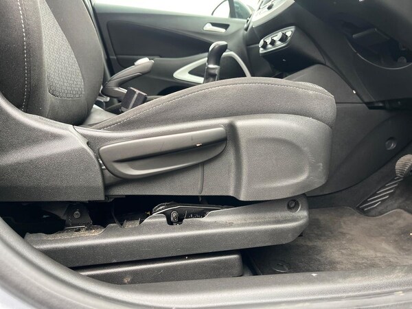 Used Vauxhall Crossland 2021 for sale - 76281187: Photo 30
