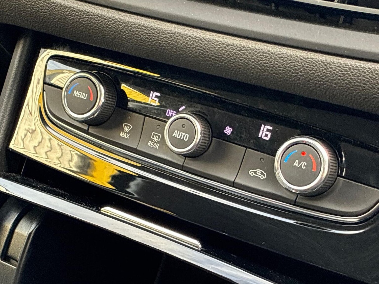 Used Vauxhall Grandland 2022 for sale - 78196359: Photo 12