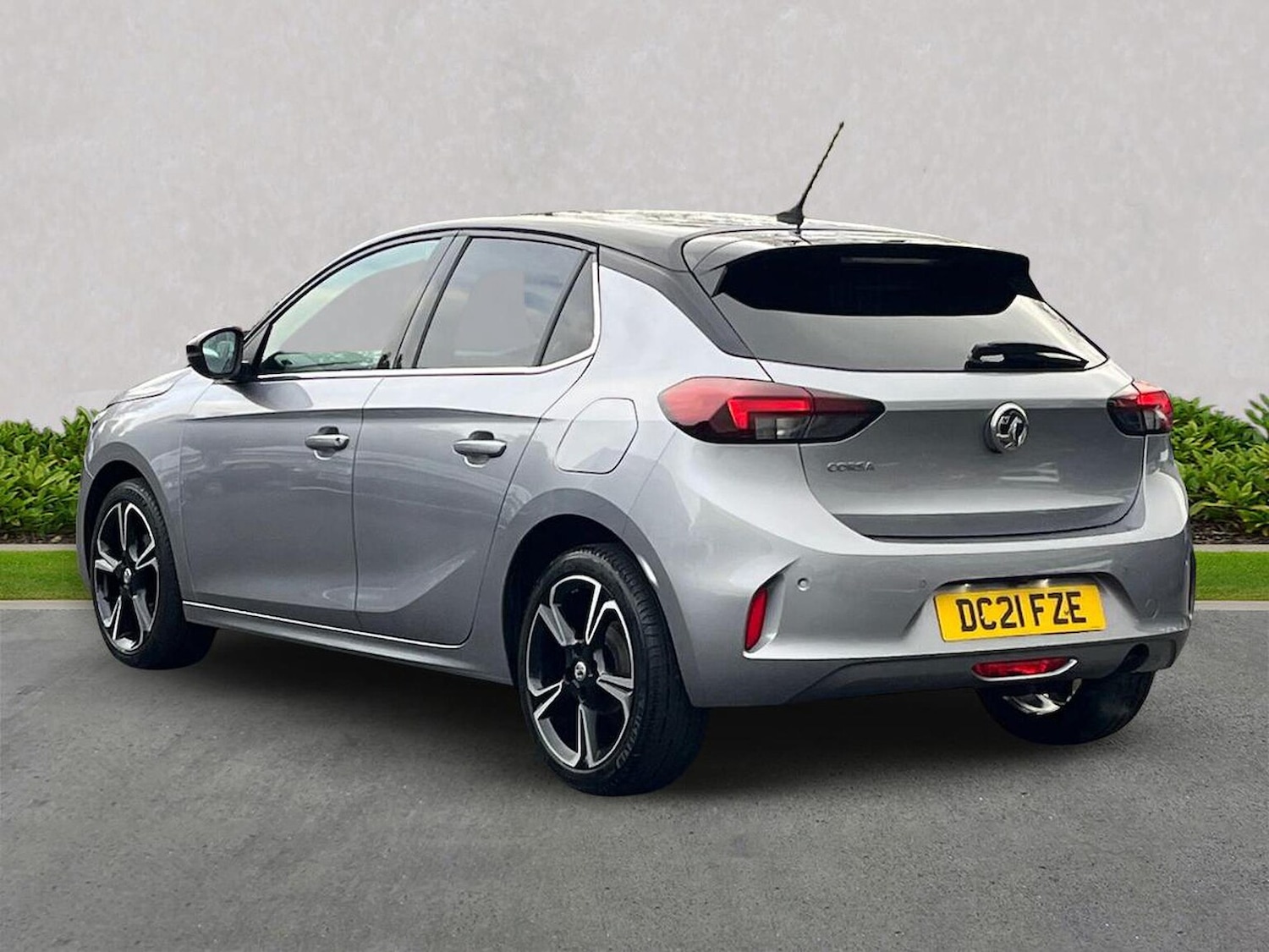 Used Vauxhall Corsa 2021 for sale - 76455314: Photo 2