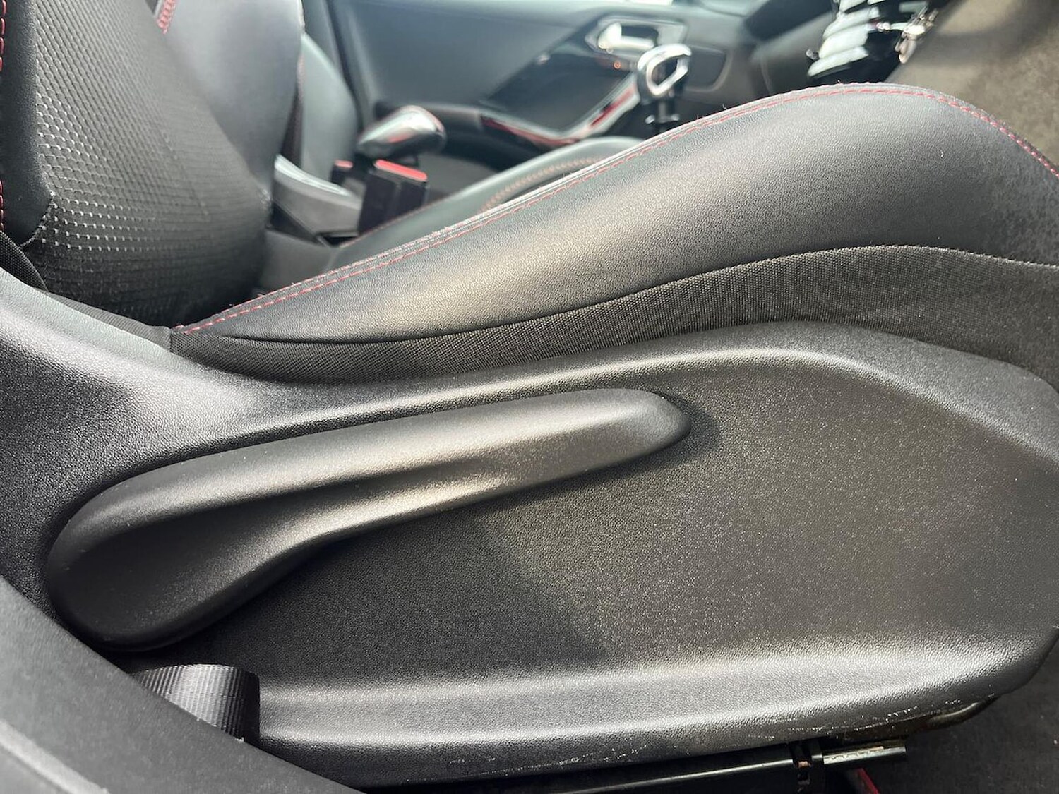 Used Peugeot 2008 2019 for sale - 76335169: Photo 29