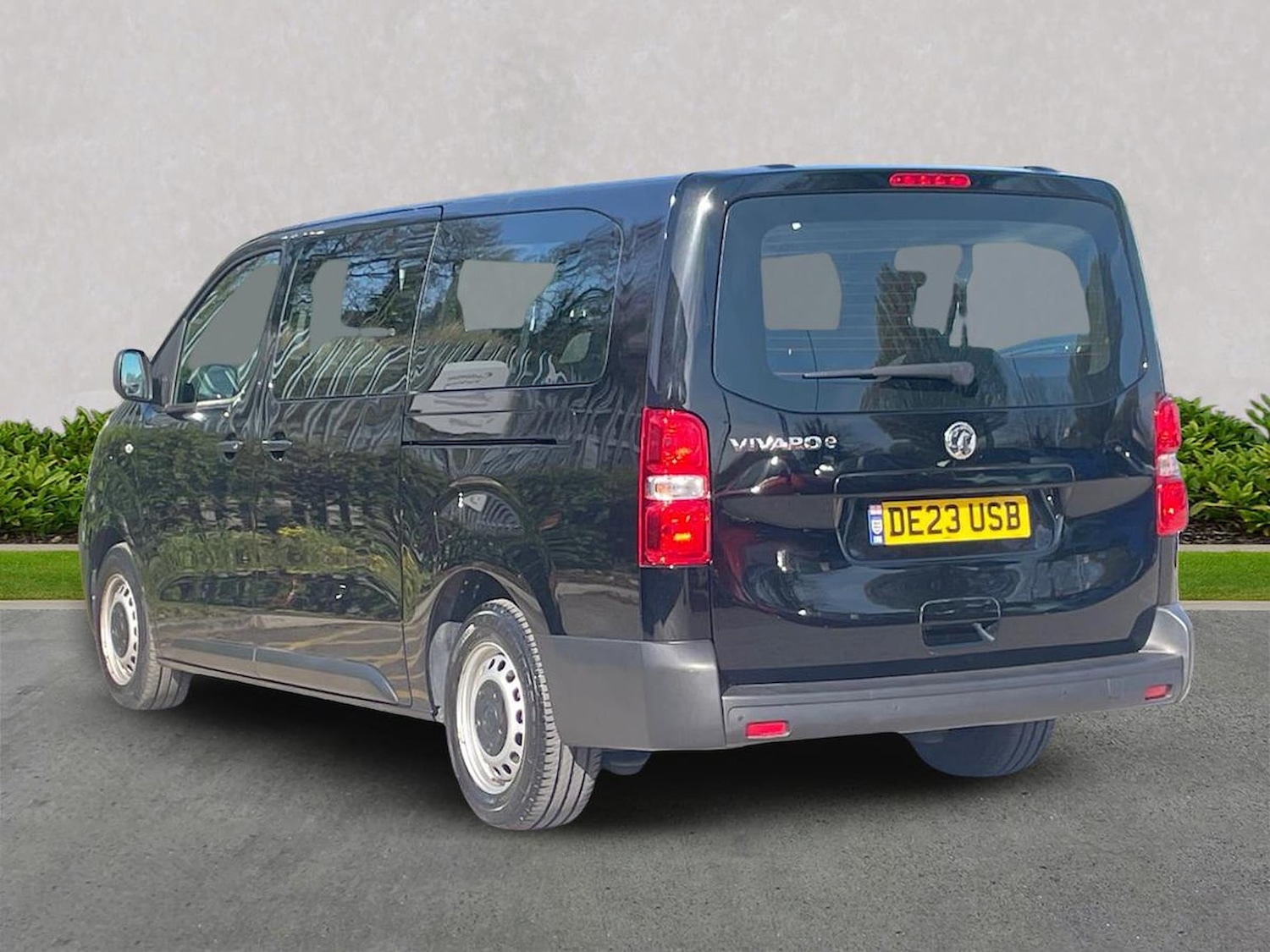 Used Vauxhall Vivaro Life 2023 for sale - 78196464: Photo 2