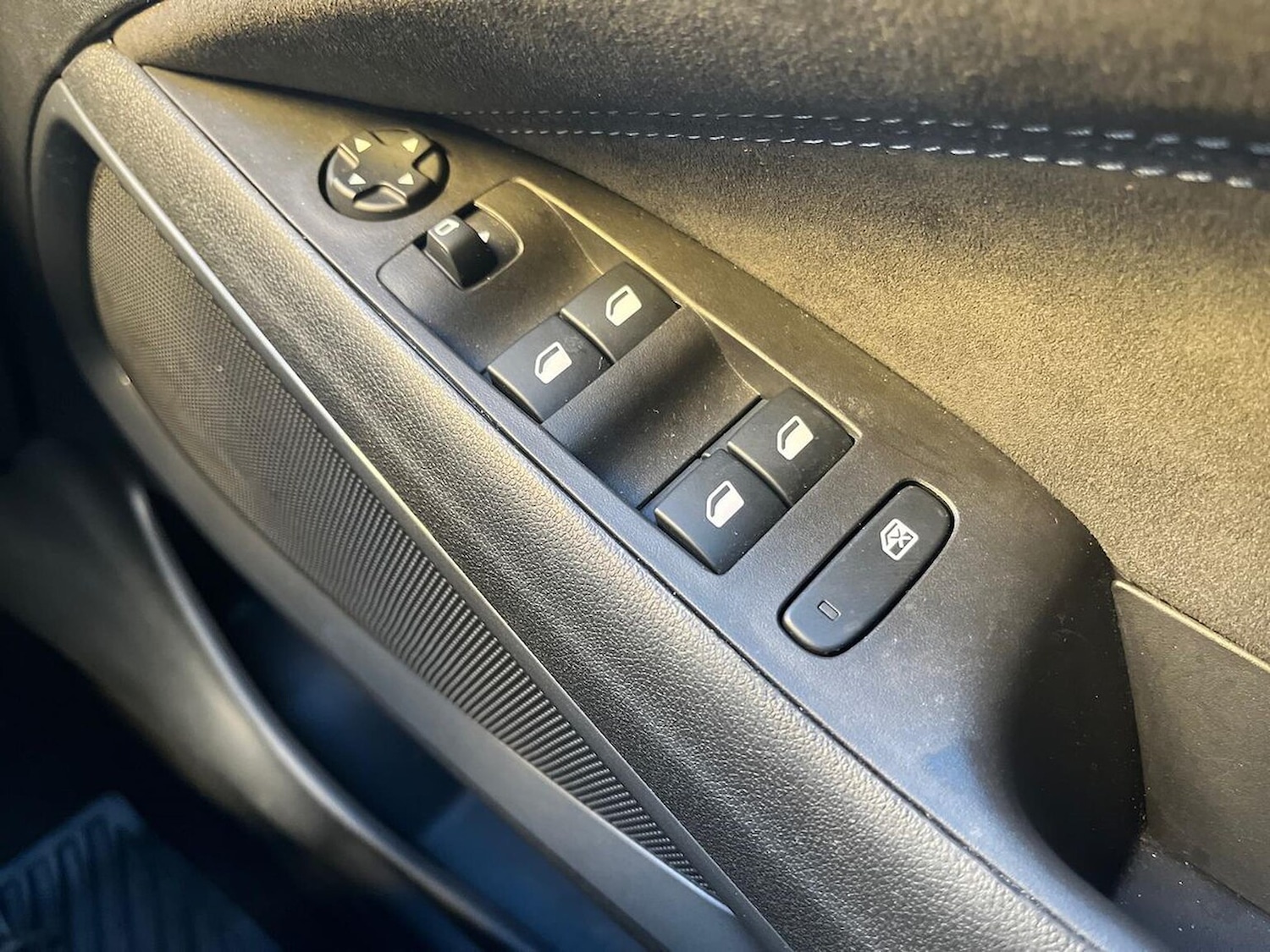 Used Vauxhall Crossland 2022 for sale - 76638887: Photo 21