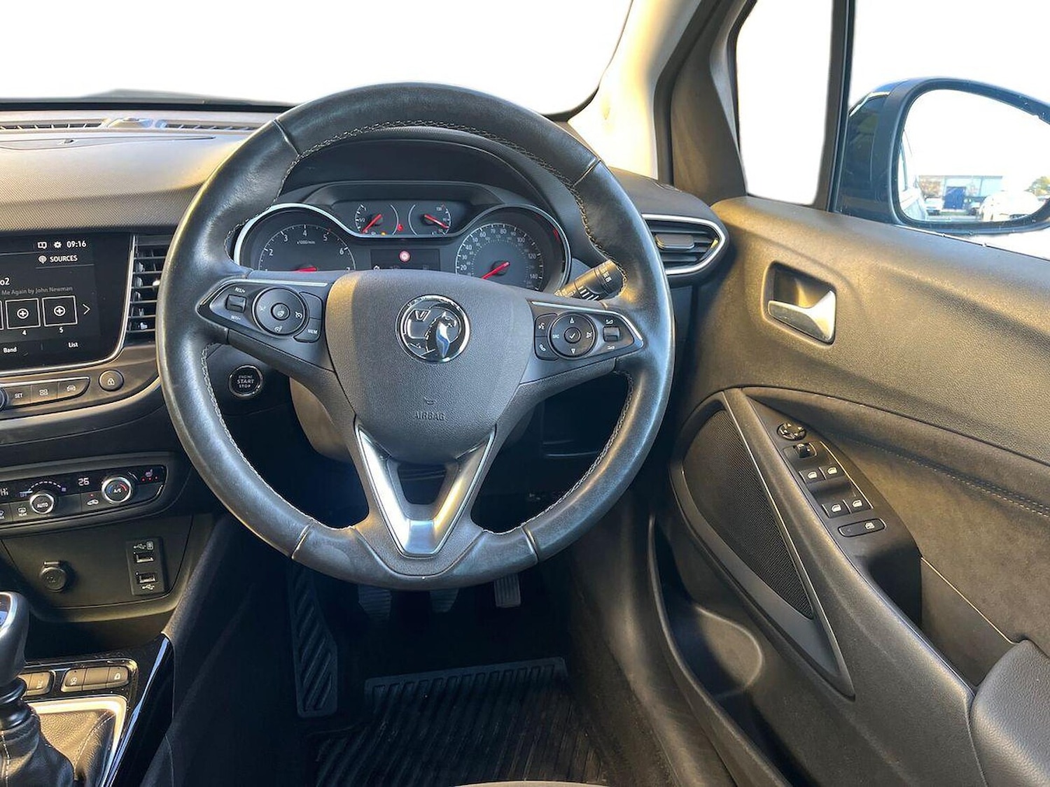 Used Vauxhall Crossland 2022 for sale - 76638887: Photo 9