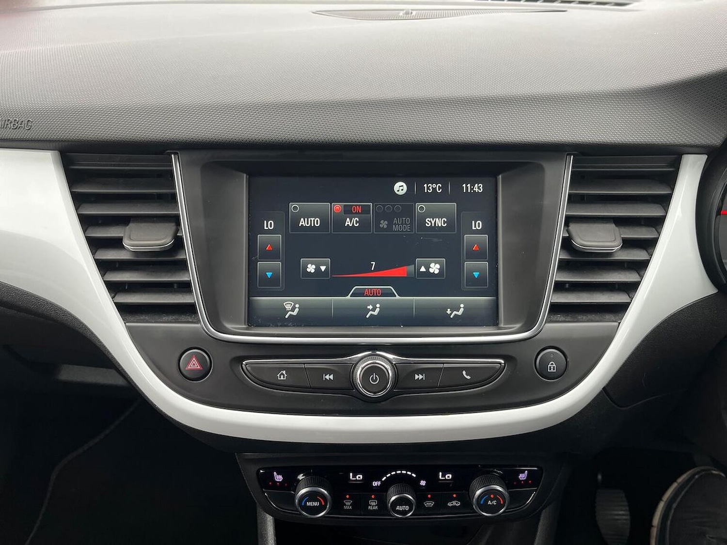 Used Vauxhall Crossland 2021 for sale - 76594677: Photo 24