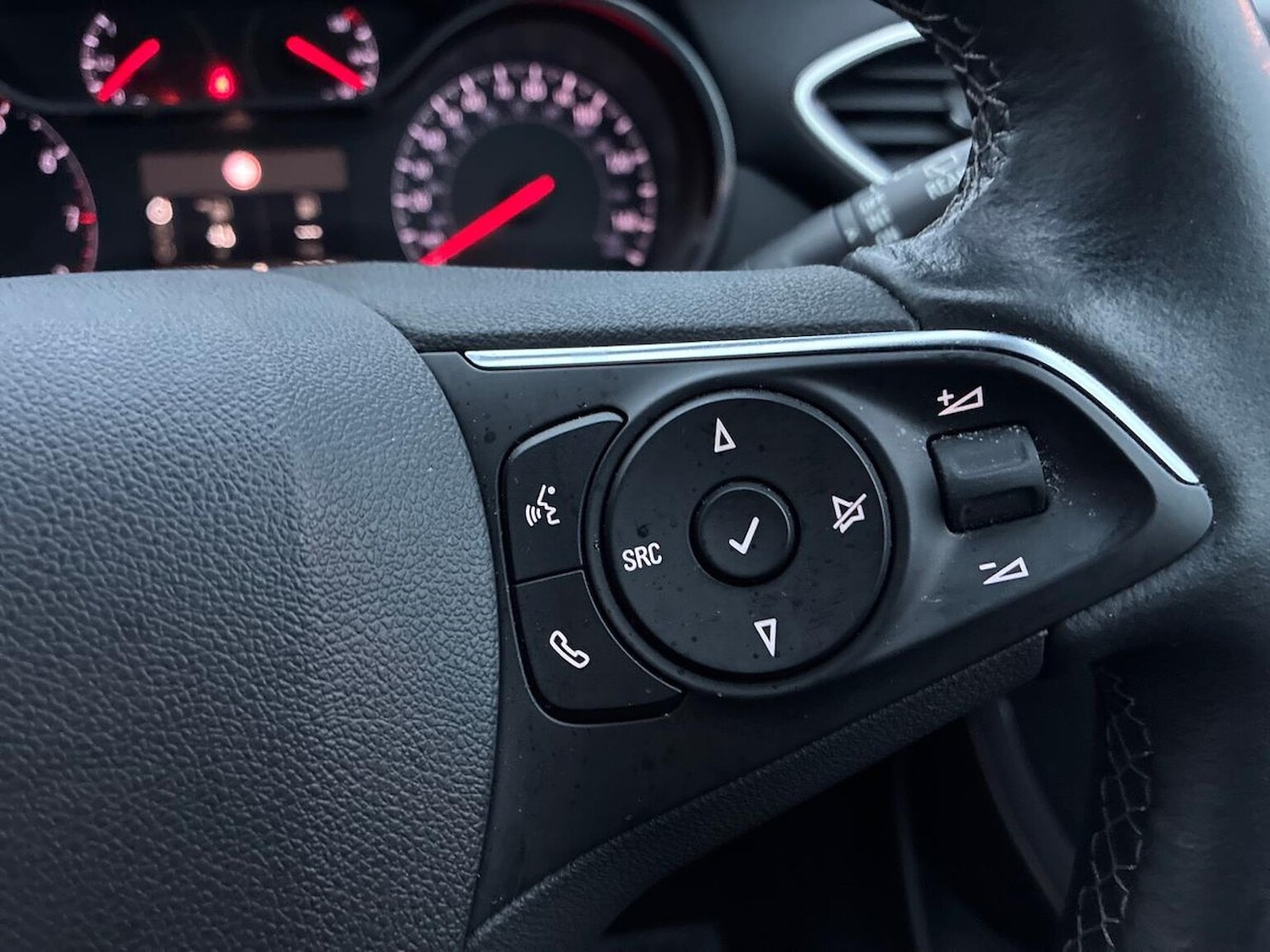 Used Vauxhall Crossland 2023 for sale - 77888617: Photo 25