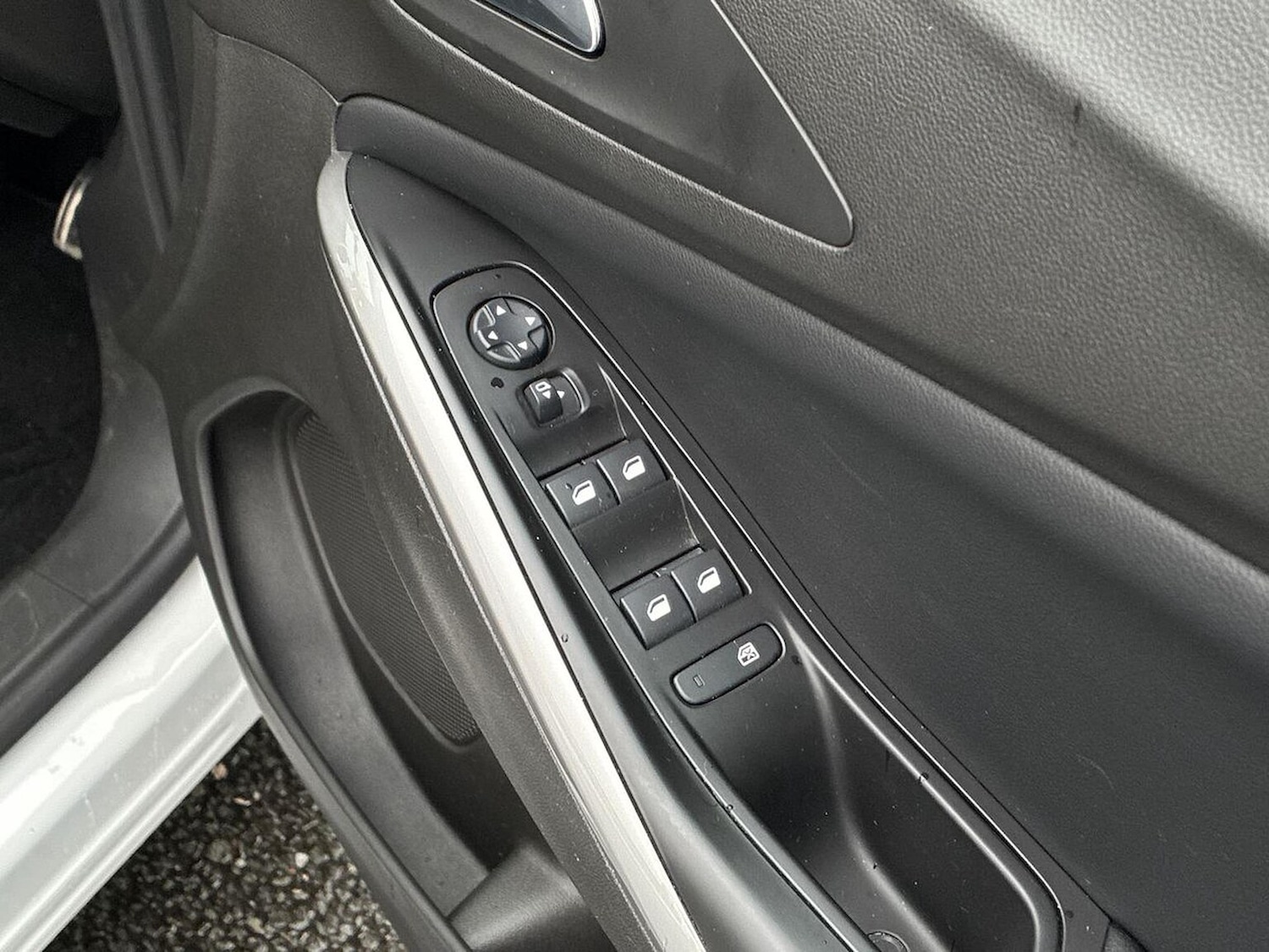 Used Vauxhall Grandland 2023 for sale - 77973977: Photo 21