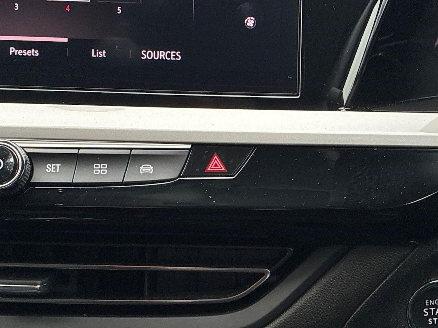 Used Vauxhall Grandland 2023 for sale - 77973977: Photo 22