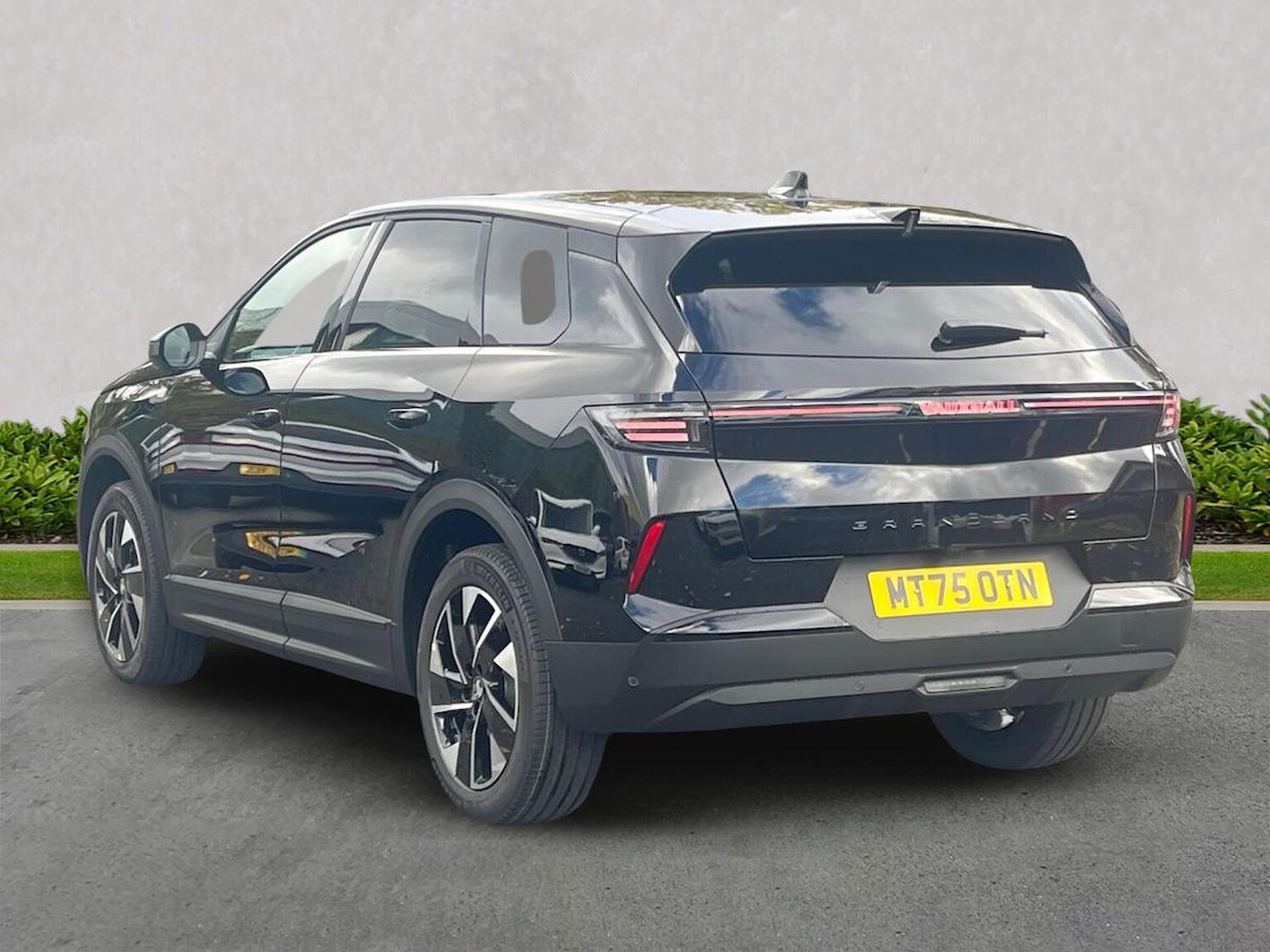 Used Vauxhall Grandland 2025 for sale - 76324596: Photo 2