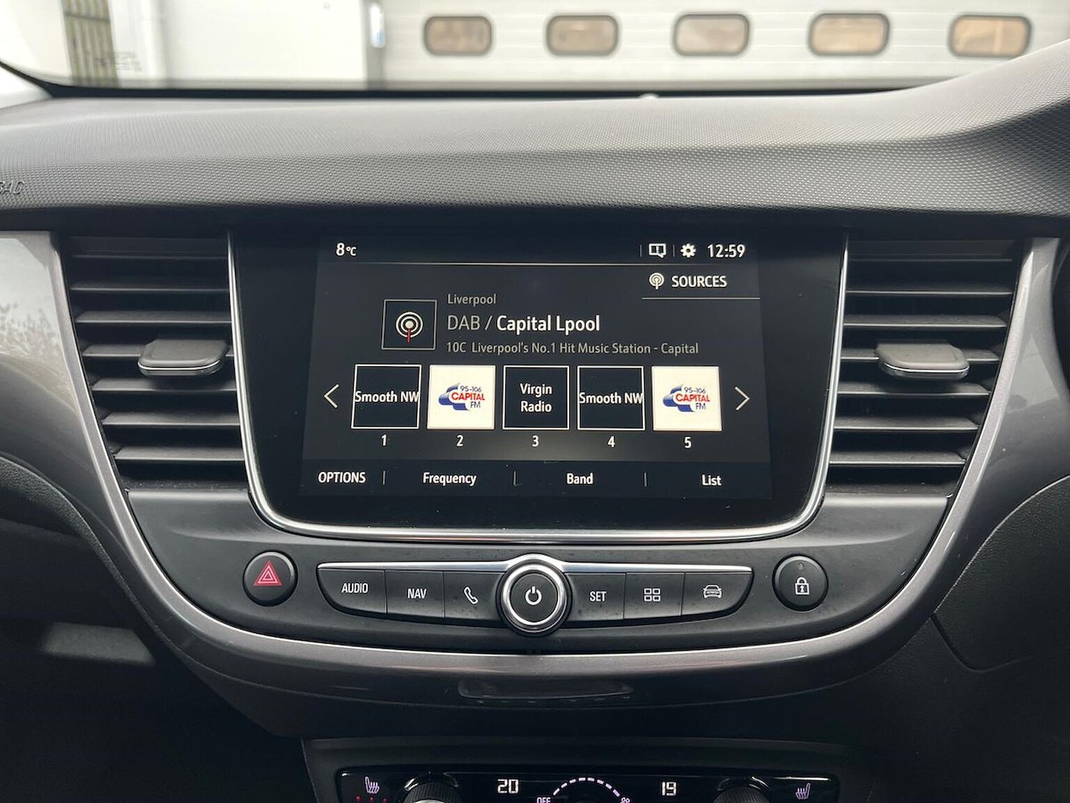 Used Vauxhall Crossland 2022 for sale - 76693405: Photo 11