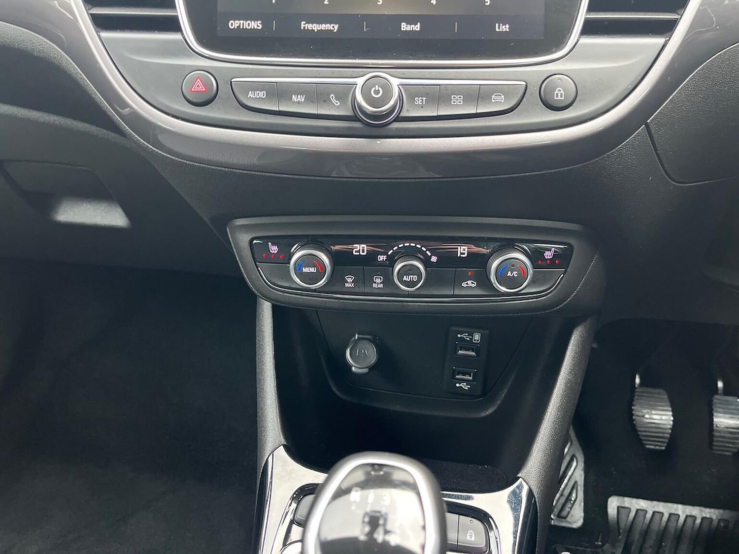 Used Vauxhall Crossland 2022 for sale - 76693405: Photo 12