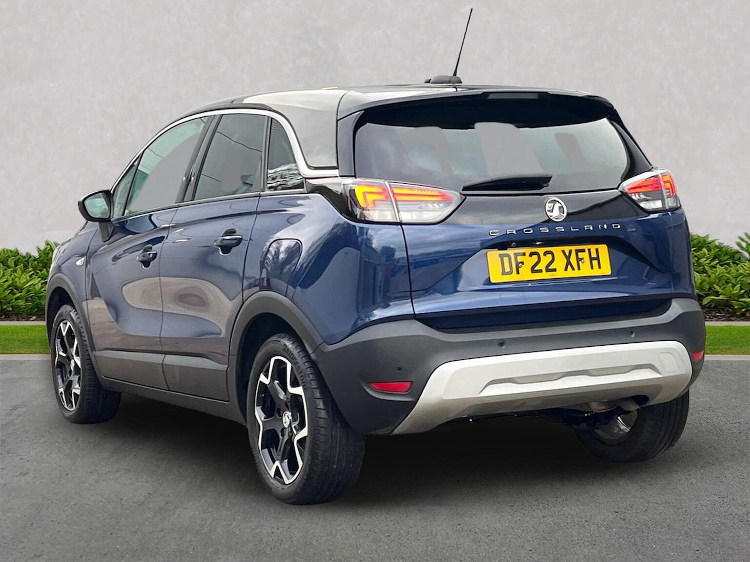 Used Vauxhall Crossland 2022 for sale - 76693405: Photo 2