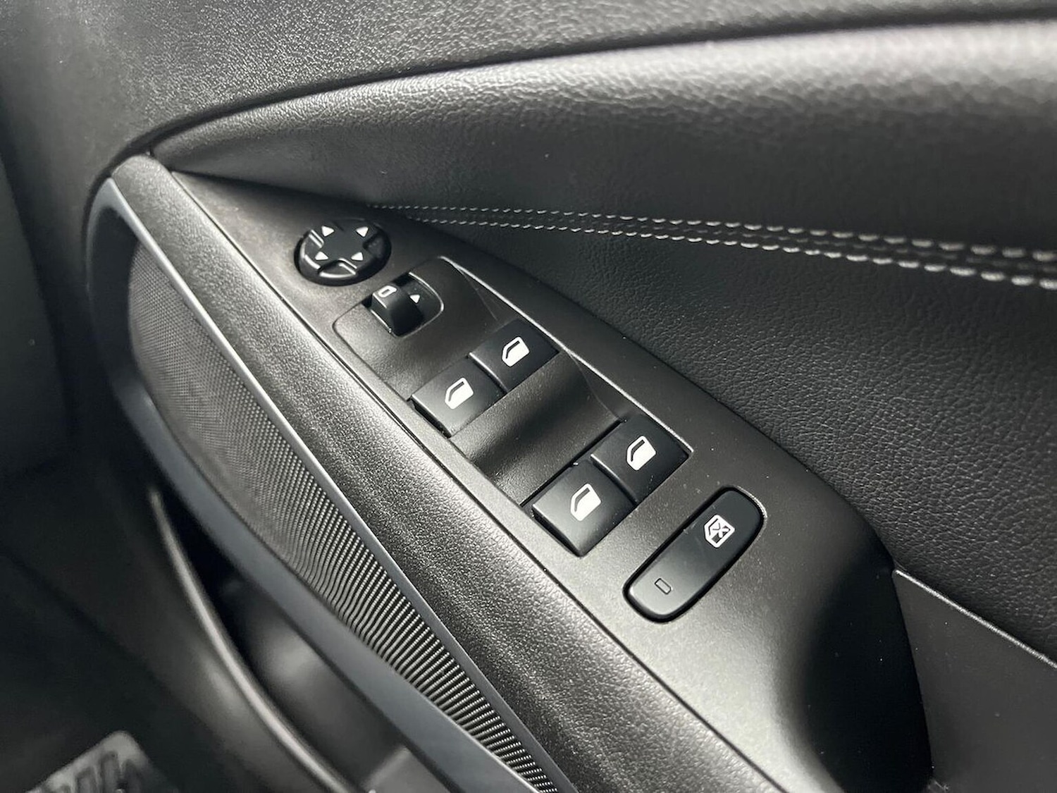 Used Vauxhall Crossland 2022 for sale - 76693405: Photo 21