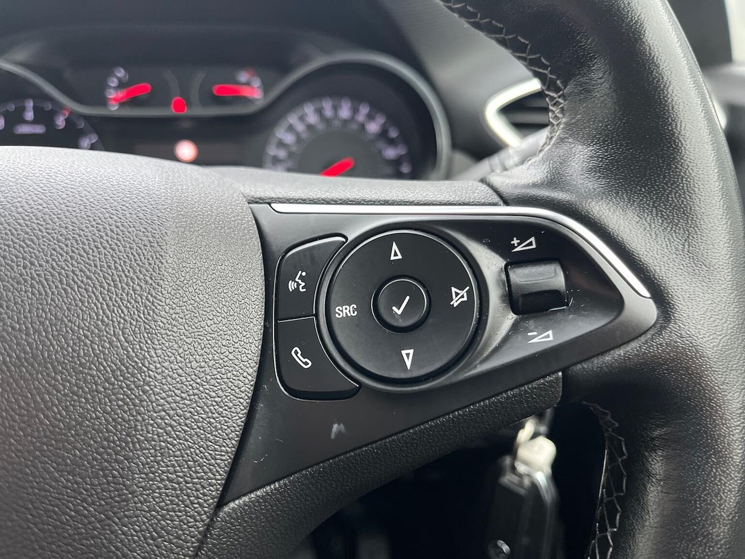 Used Vauxhall Crossland 2022 for sale - 76693405: Photo 25