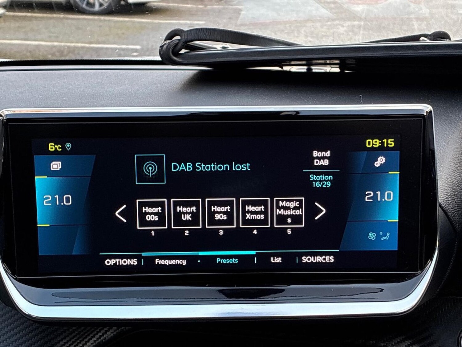 Used Peugeot 208 2020 for sale - 77822121: Photo 11