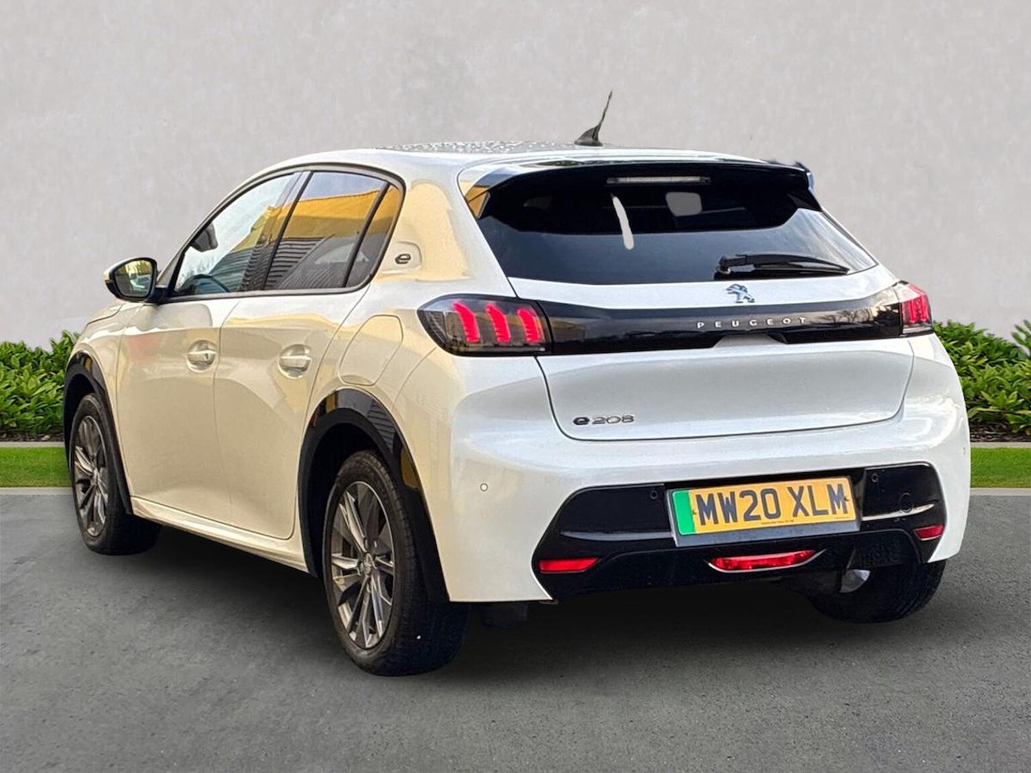 Used Peugeot 208 2020 for sale - 77822121: Photo 2