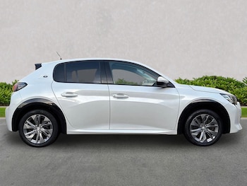 Used Peugeot 208 2020 for sale - 77822121: Photo