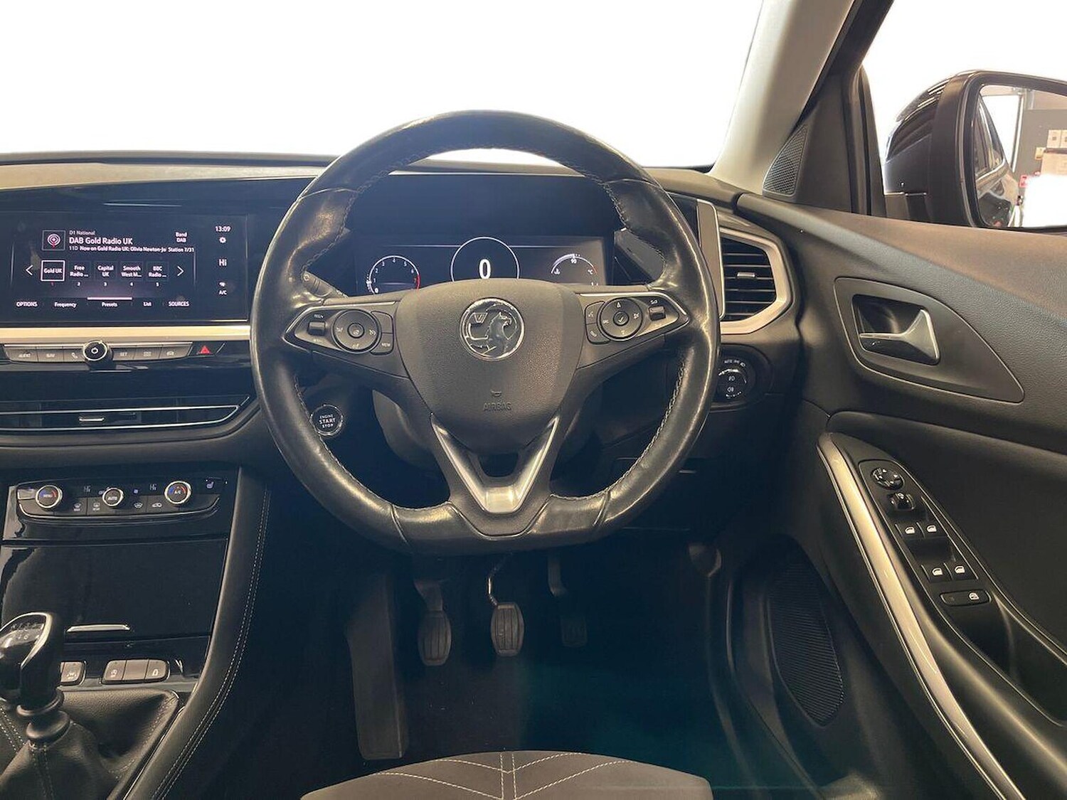 Used Vauxhall Grandland 2022 for sale - 76450546: Photo 9